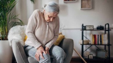 3 easy ways to get relief from knee pain