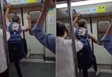 Amazing dance of a man wearing earphones in Delhi Metro!