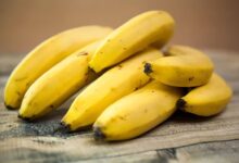 Consuming these 5 things with banana can spoil your health, know the details