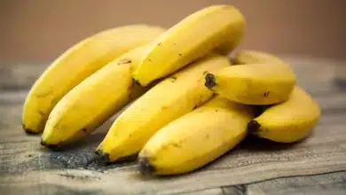 Consuming these 5 things with banana can spoil your health, know the details