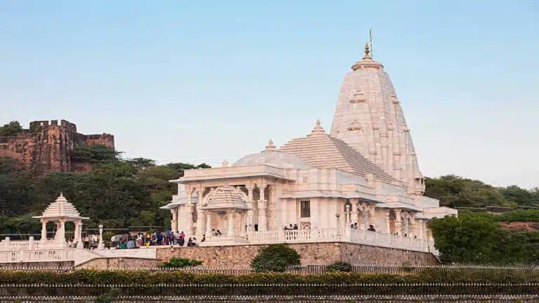 Birla Mandir: आधुनिक भव्यता और आध्यात्मिकता का संगम