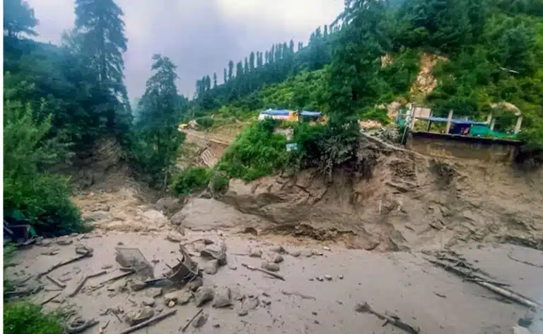 Jammu-Kashmir के रामबन में प्राकृतिक आपदा, बादल फटने से जानमाल का नुकसान