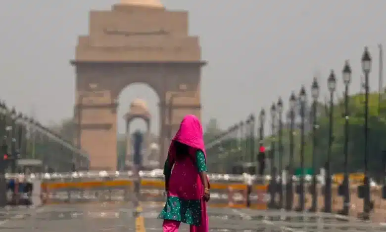 Delhi records hottest April night, temperature jumps