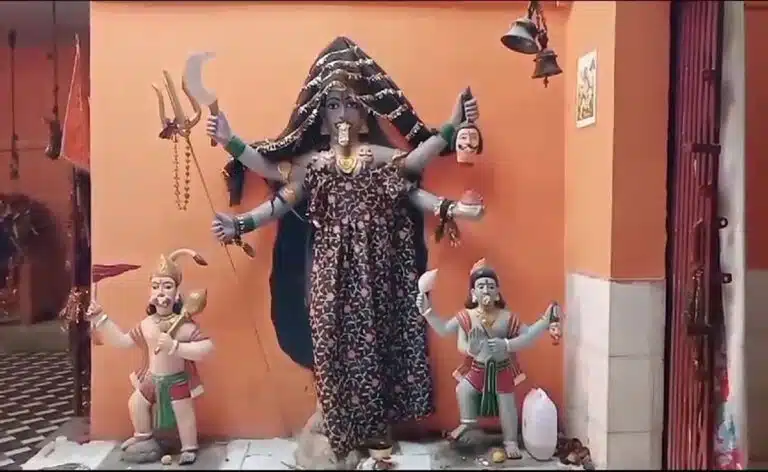 Sambhal: गौरजा रानी मंदिर पर दसवां भंडारा, श्रद्धालुओं ने जताई मार्ग सुधार की मांग