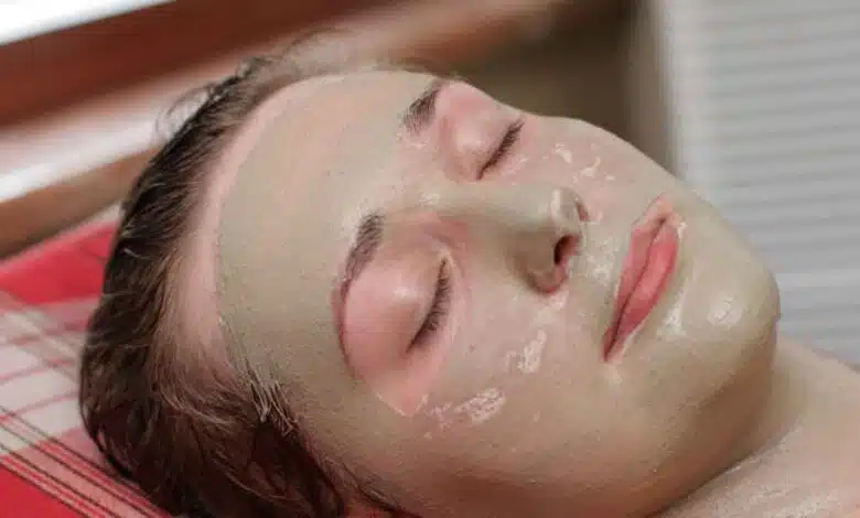 Get relief from acne in summer with these Face Packs!