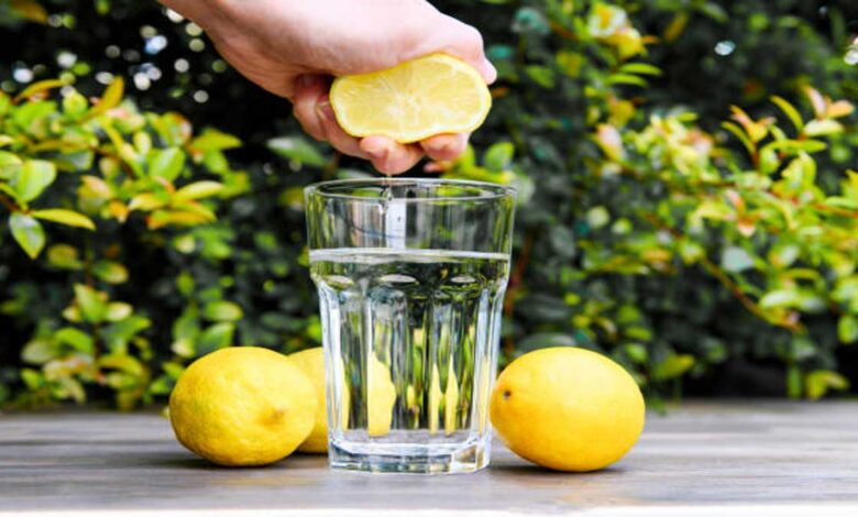 Easy Recipe for Making Lemon Water