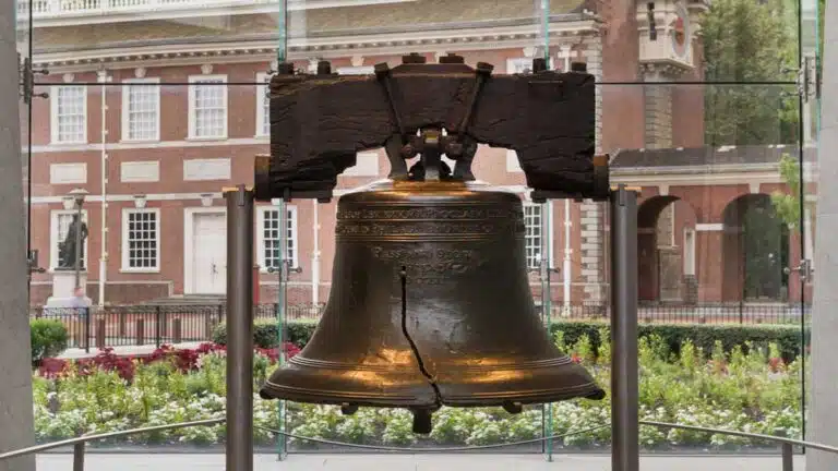 Liberty Bell: स्वतंत्रता और समानता का अमर प्रतीक