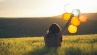 Lifestyle and Happiness: Towards