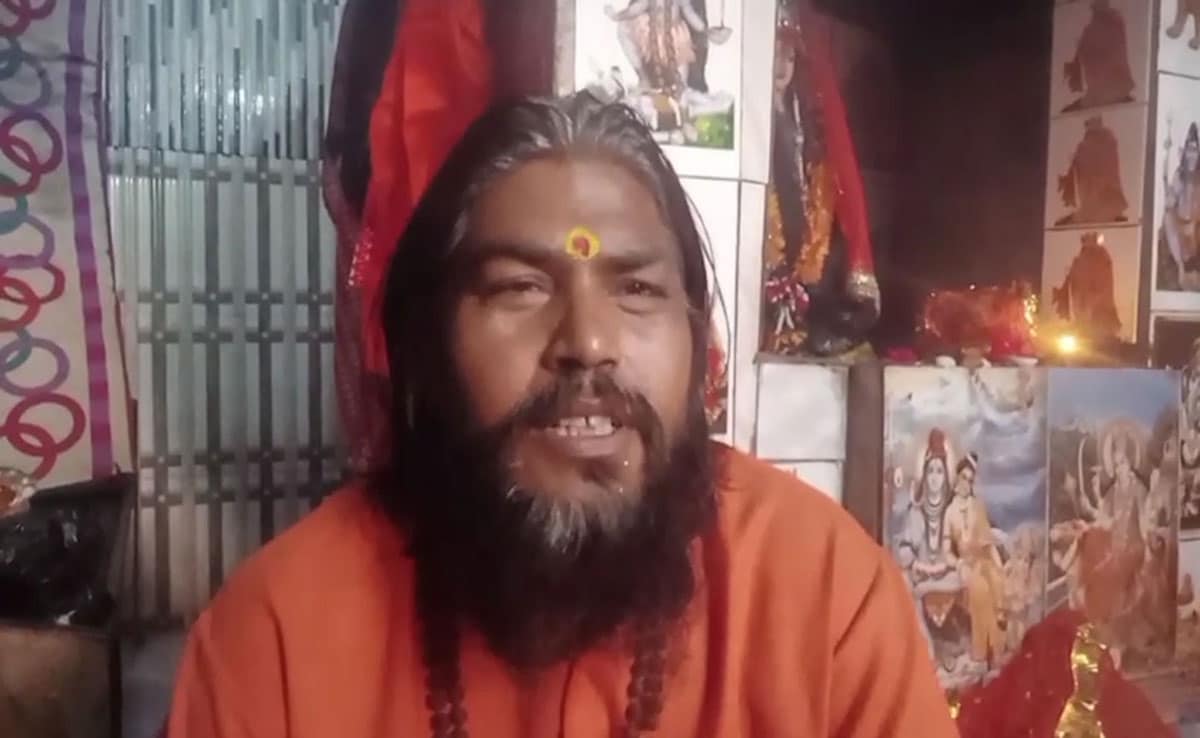 Sambhal: Tenth Bhandara at Gauraja Rani Temple, devotees expressed demand for road improvement