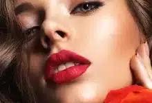 Make your lips red all day long, make your lipstick smudge proof