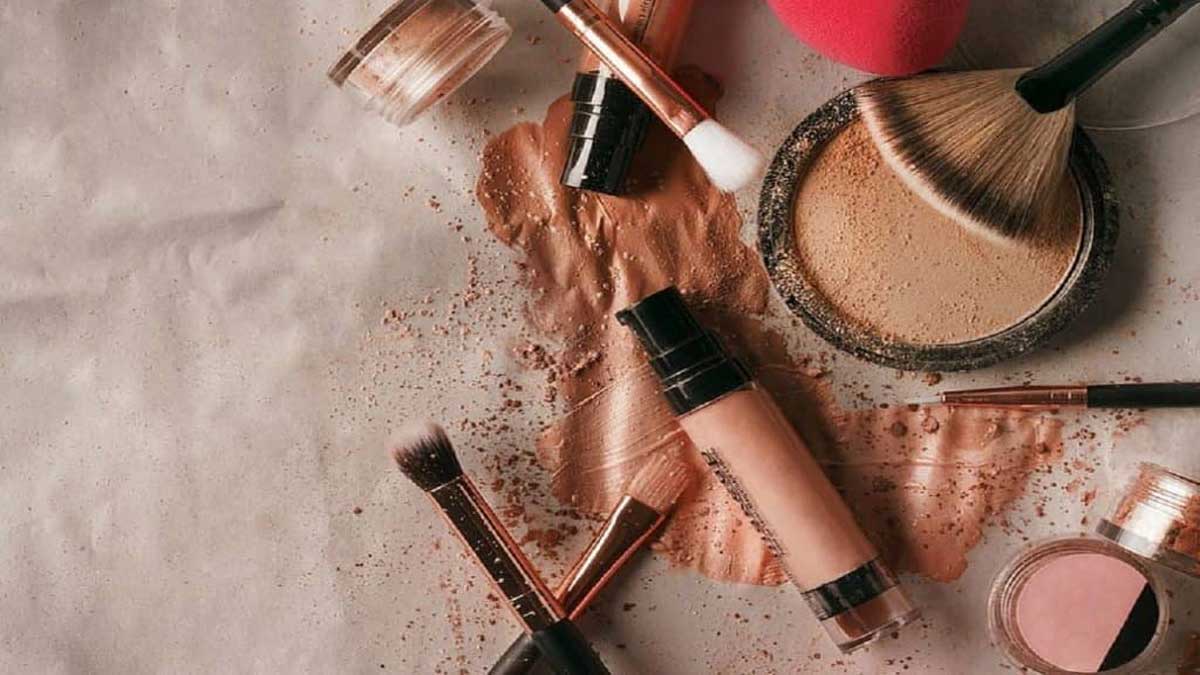 Makeup Tips and Tricks Makeup Tips and Tricks: Enhance Your Beauty
