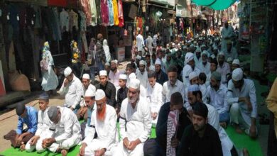 Muslims in Bhopal wore black bands to protest against the Pahalgam attack