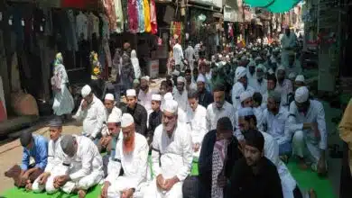 Muslims in Bhopal wore black bands to protest against the Pahalgam attack