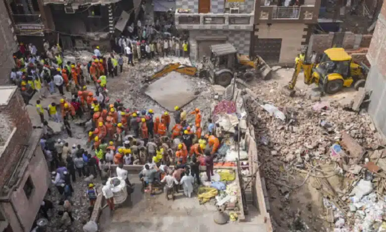 Chief Minister Rekha Gupta ordered a quick inquiry into the Mustafabad building accident