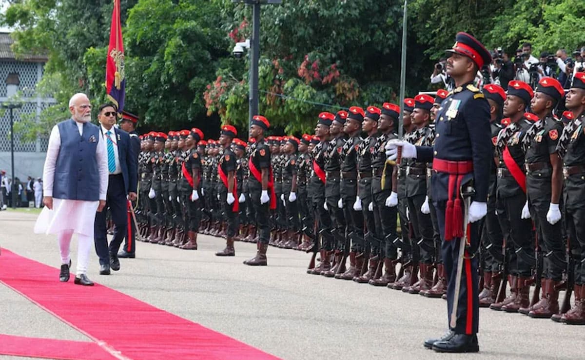 Sri Lanka: PM Modi received a ceremonial welcome at Independence Square in Colombo