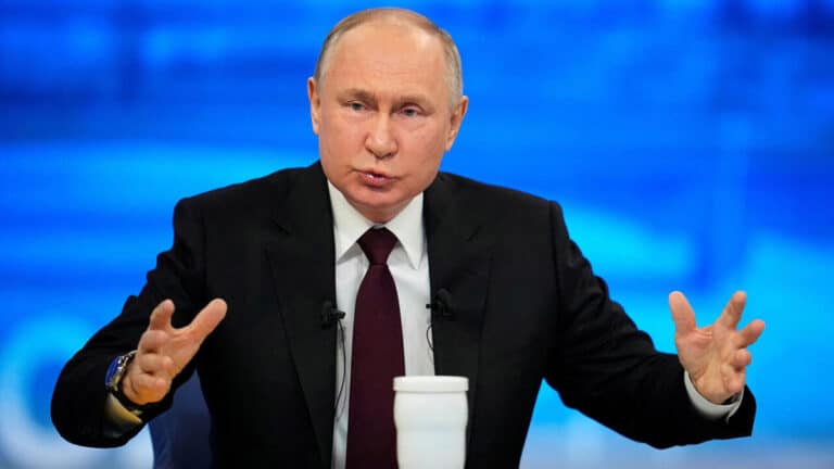 Russia ने द्वितीय विश्व युद्ध के विजय दिवस के उपलक्ष्य में यूक्रेन में अस्थायी युद्धविराम की घोषणा की