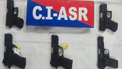 A man arrested with 5 pistols in Punjab, accused of having links with Pakistan