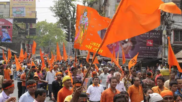 Ram Navami पर Bengal में सियासी संग्राम, टीएमसी और बीजेपी आमने-सामने