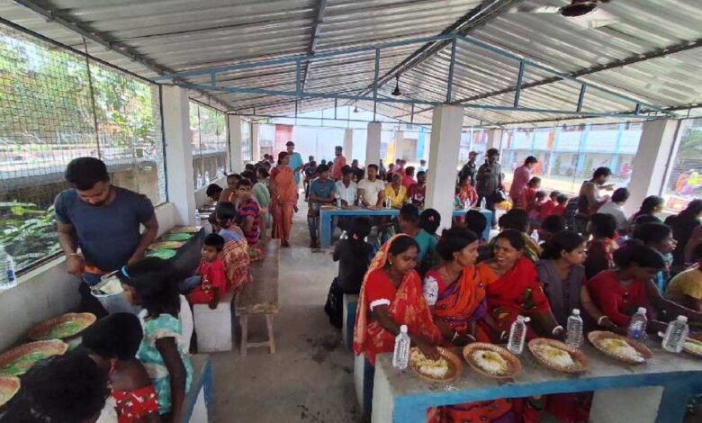 Relief camps in Malda for victims of Murshidabad violence