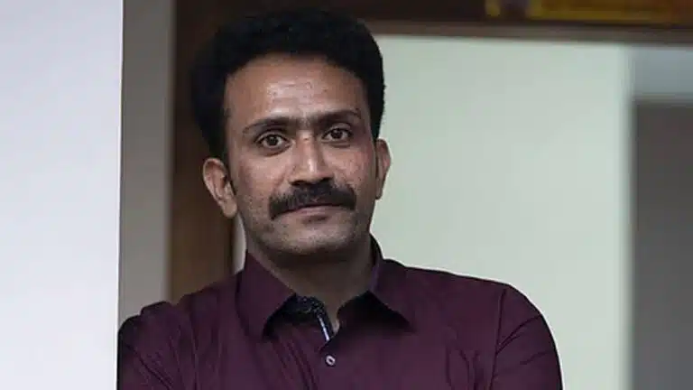 मलयालम अभिनेता Shine Tom Chacko को केरल पुलिस ने कथित नशीली दवाओं के उपयोग मामले में गिरफ्तार किया