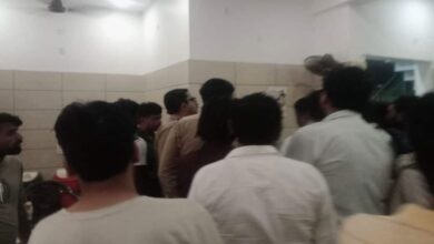 Suspicious death of a girl child in Sambhal creates commotion, clinic accused of negligence