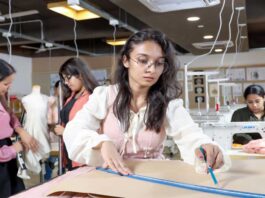 Sustainable Fashion in India: Embracin