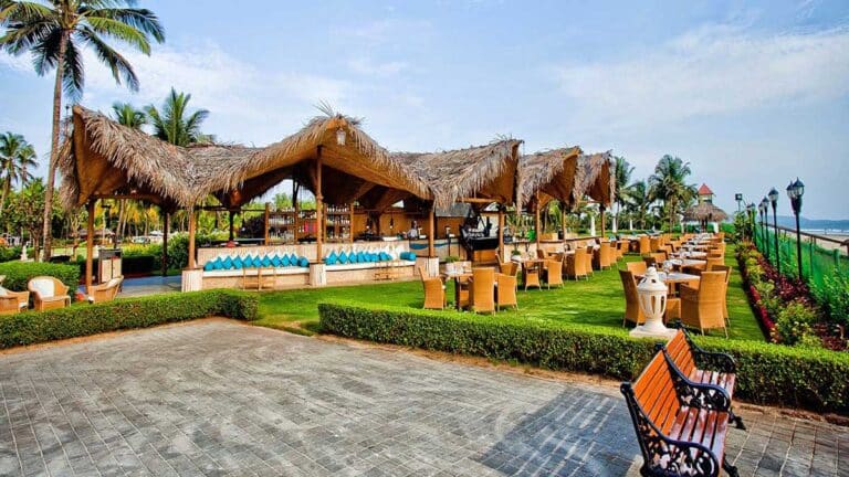 Taj Exotica Resort एंड स्पा, गोवा: समुद्र तट की गोद में विलासिता का अनुभव