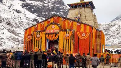 Preparations for decoration with flowers begin before the doors of Kedarnath Dham open