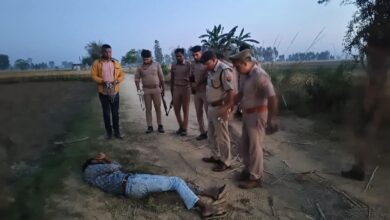 Bahjoi and Baniyathera police teams arrested three robbers in Sambhal