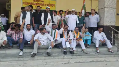 Congress staged a sit-in protest against ED action in Sambhal