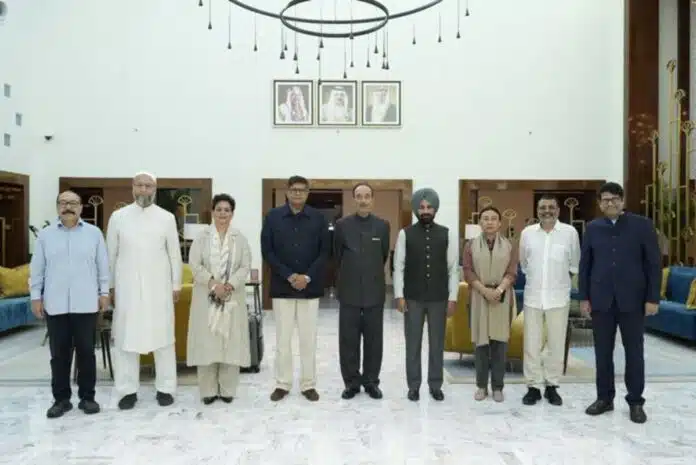 All-party delegation arrives in Bahrain