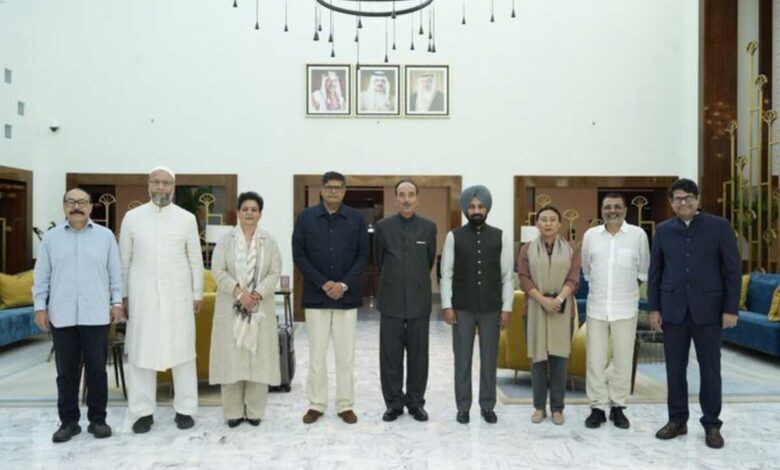 All-party delegation arrives in Bahrain