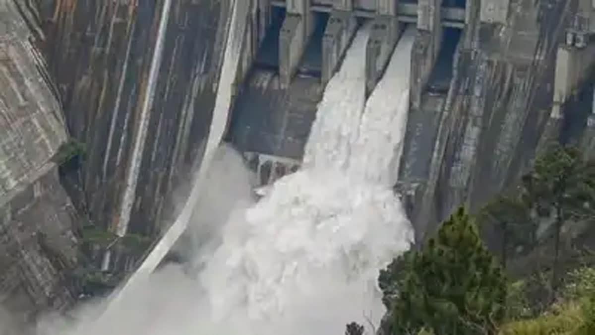 Jammu-Kashmir: A gate of Baglihar dam built on Chenab river in Ramban opened