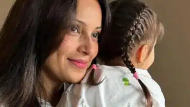 Bipasha Basu shared a picture with daughter Devi on Instagram | See photo