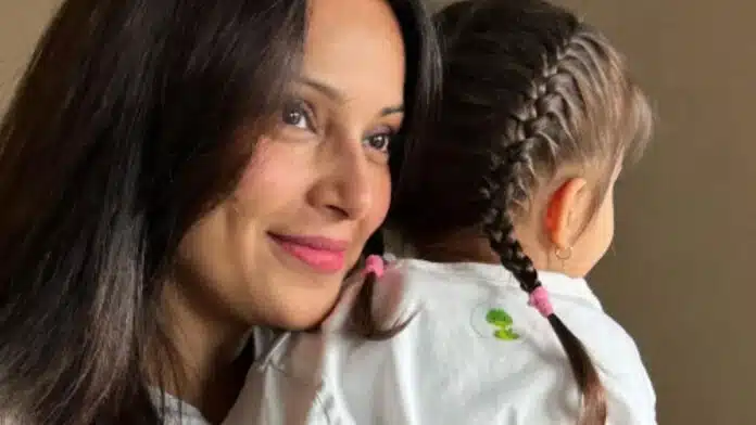 Bipasha Basu shared a picture with daughter Devi on Instagram | See photo