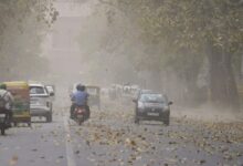 Delhi: Due to sudden change in weather, dust storm occurred in NCR, air quality reached poor category