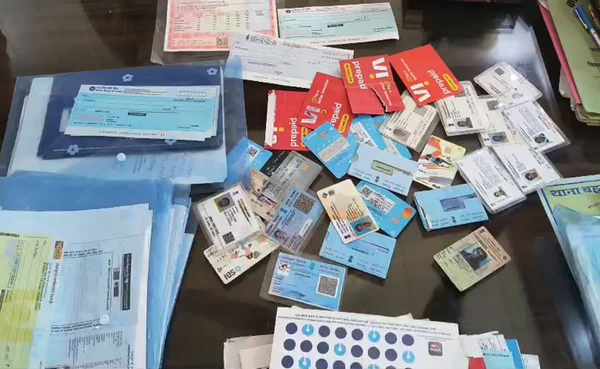 Fake insurance policy gang busted in Sambhal 1 Fake insurance policy gang busted in Sambhal, one accused arrested