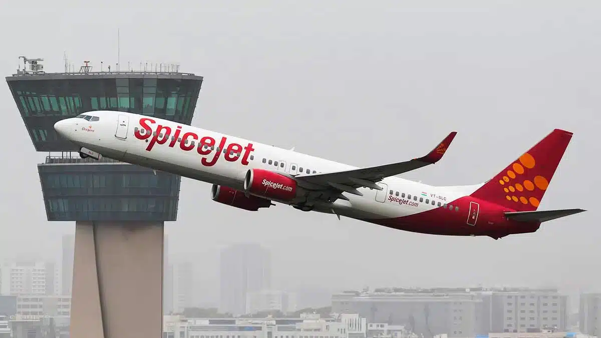 Flights canceled amid India-Pakistan tension