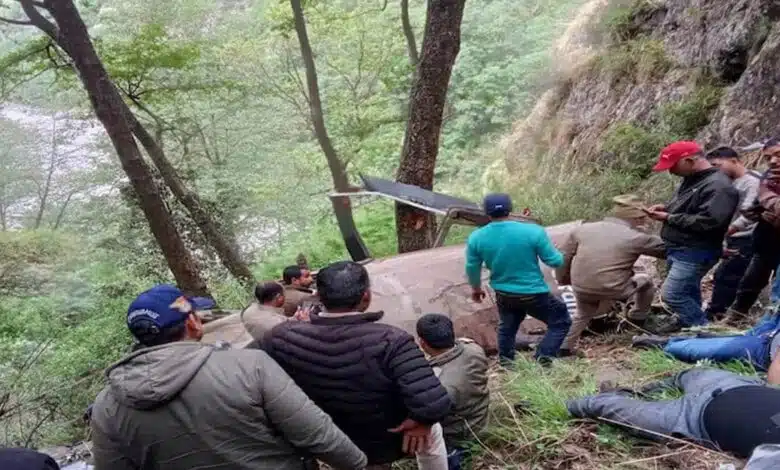 Four tourists died in a helicopter crash in Uttarakhand