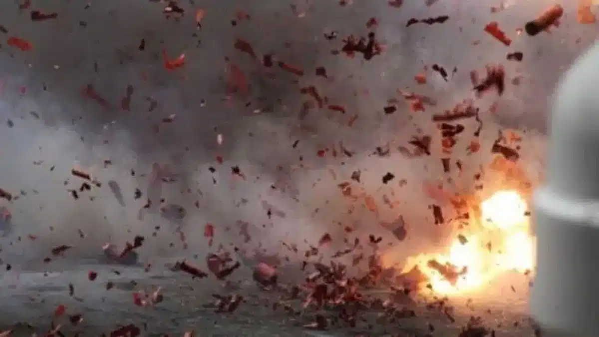 Four killed in firecracker explosion in Tamil Nadu Tamil Nadu: 20 people injured after sewage tank explodes at a factory in Cuddalore district