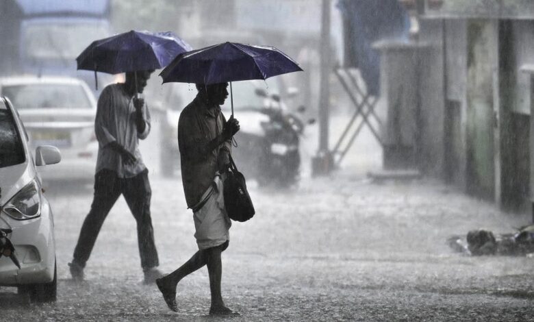 Heavy rains in Delhi cause massive waterlogging, traffic jams, flight operations disrupted