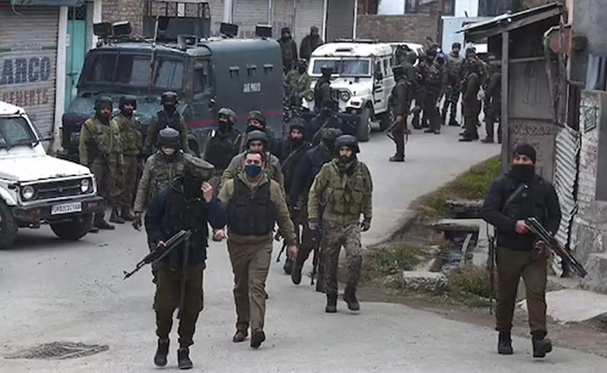 Jammu and Kashmir 6
Encounter in Kishtwar, Jammu-Kashmir, four Jaish-e-Mohammed terrorists surrounded
