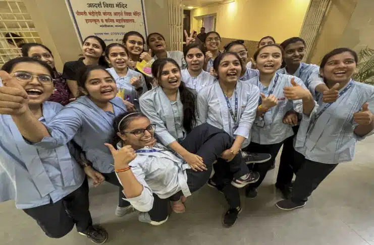 MPBSE 10th Toppers List 2025 Released, Pragya Jaiswal Tops with 100% Marks