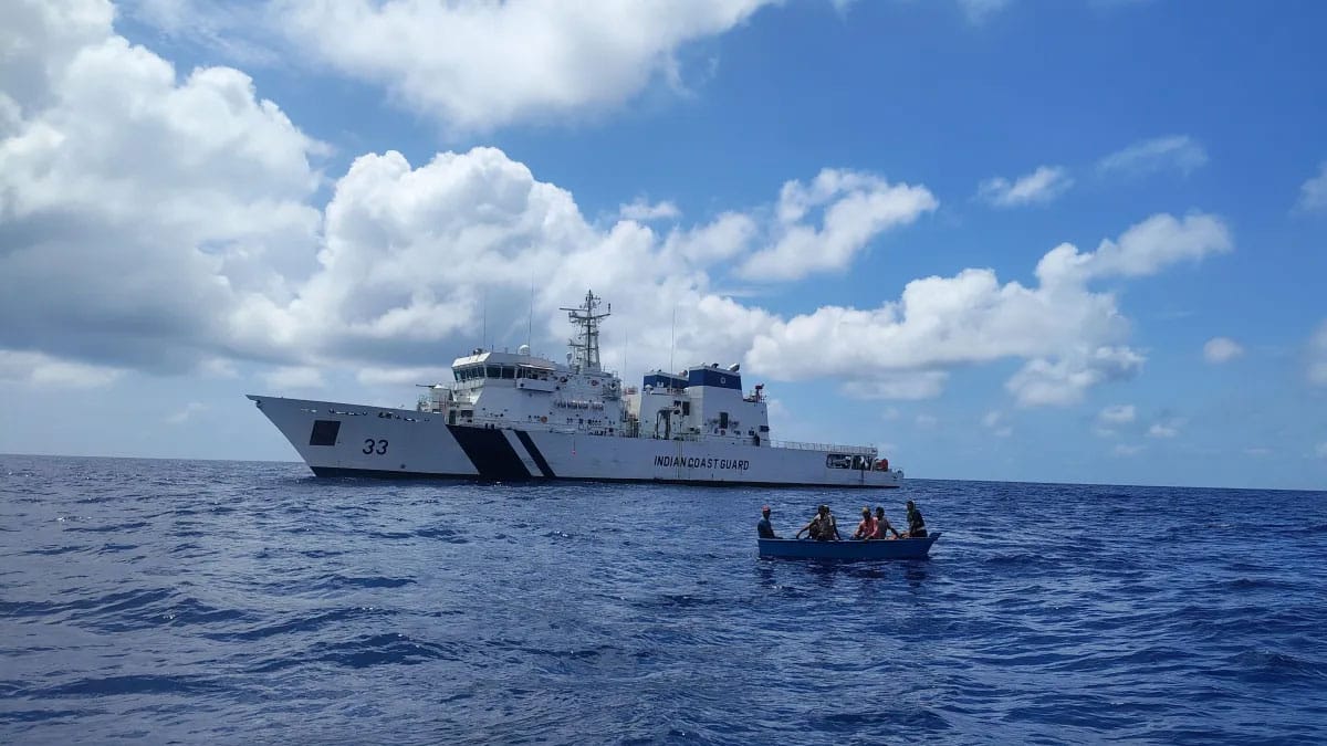 Cargo ship sinks off Mangalore coast, Coast Guard rescues 6 members