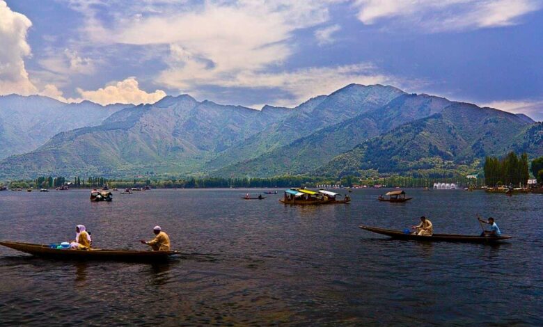 Markets open in Kashmir after 6 days