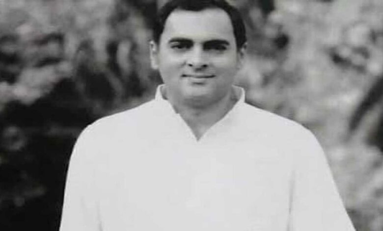 National leaders pay tribute to Rajiv Gandhi