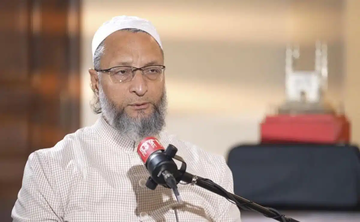 Owaisi exposed Pakistan, said- 'Pakistan has a direct role in terrorist attacks'