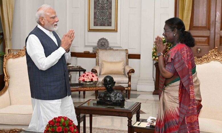 PM Modi met President Murmu, gave her information about 'Operation Sindoor'
