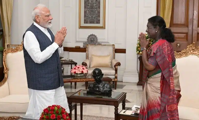 PM Modi met President Murmu, gave her information about 'Operation Sindoor'