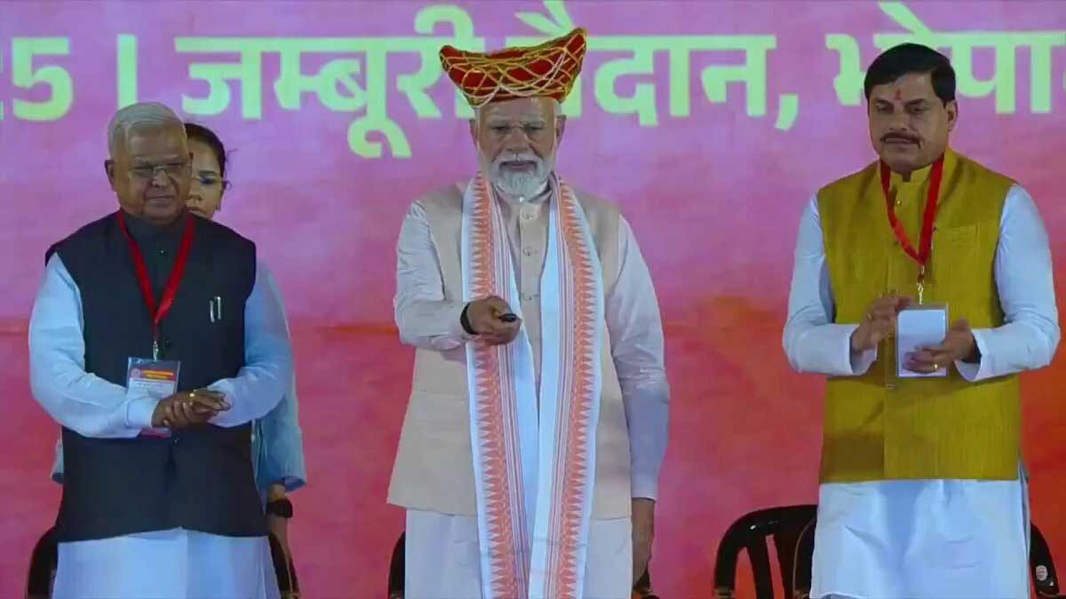 PM Modi paid tribute to Ahilyabai Holkar